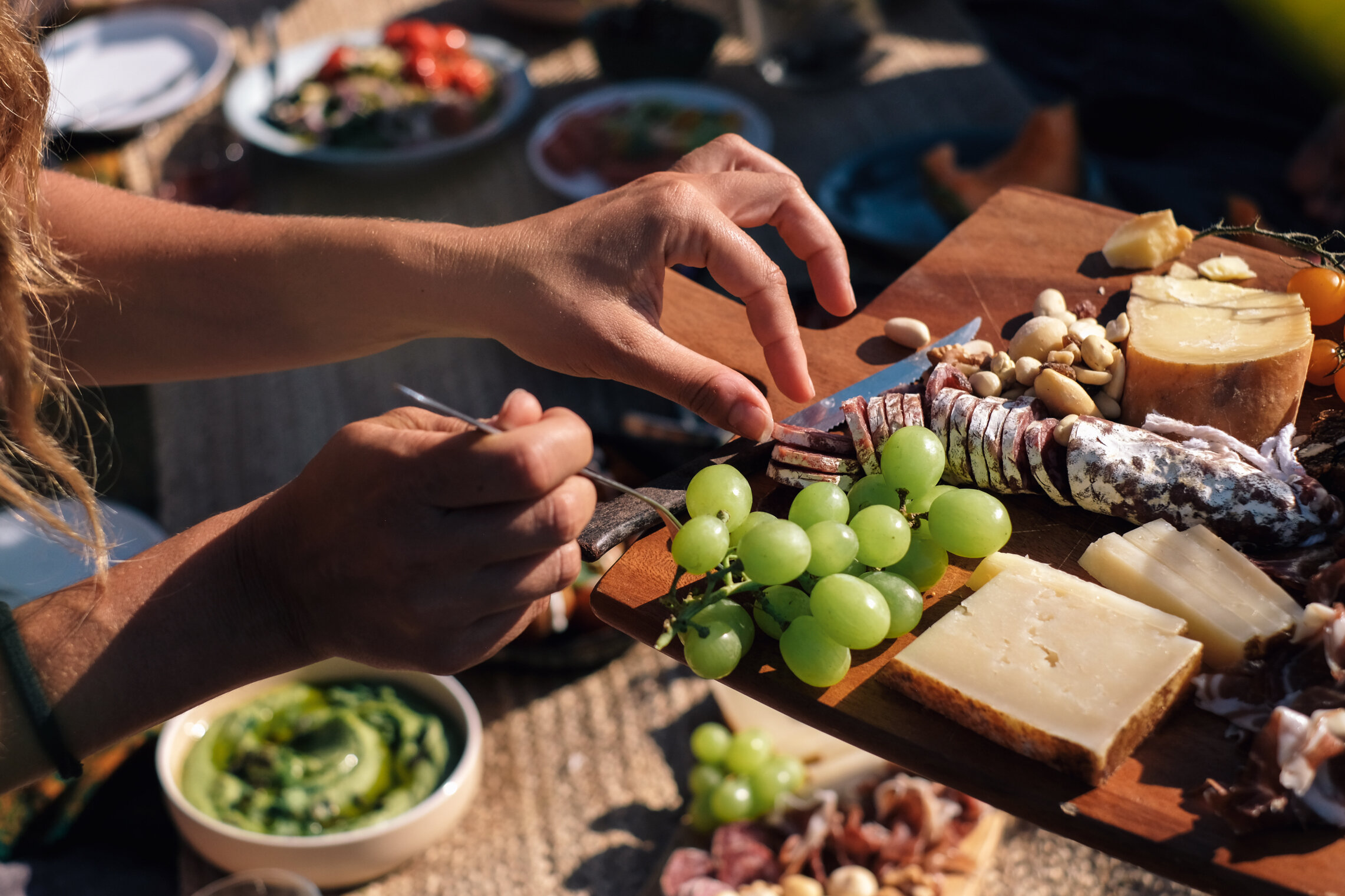 PICNIC---spread-grapes.jpg